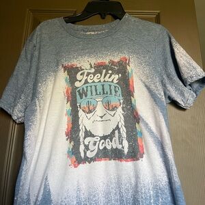 Super cute western Willie Nelson t shirt